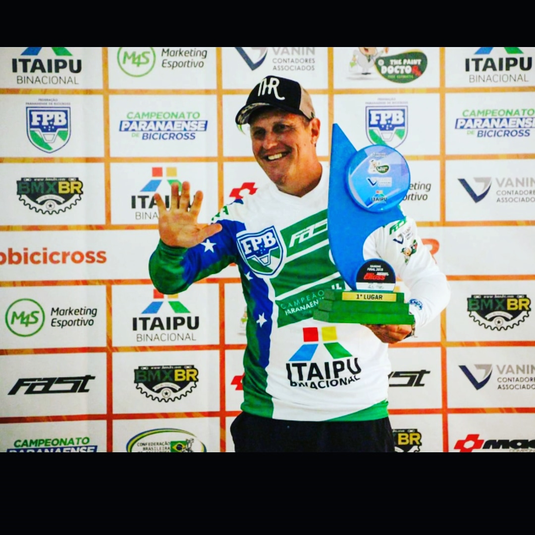 Eduardo Mozena GUIMARÃES